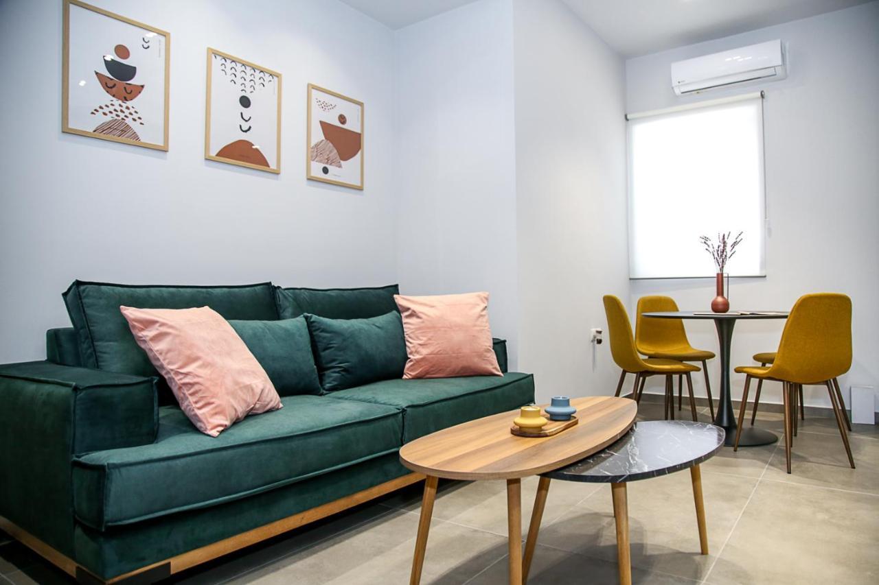 Caravin Wanderhome, 5 Min From Metro Nea Ionia アテネ エクステリア 写真